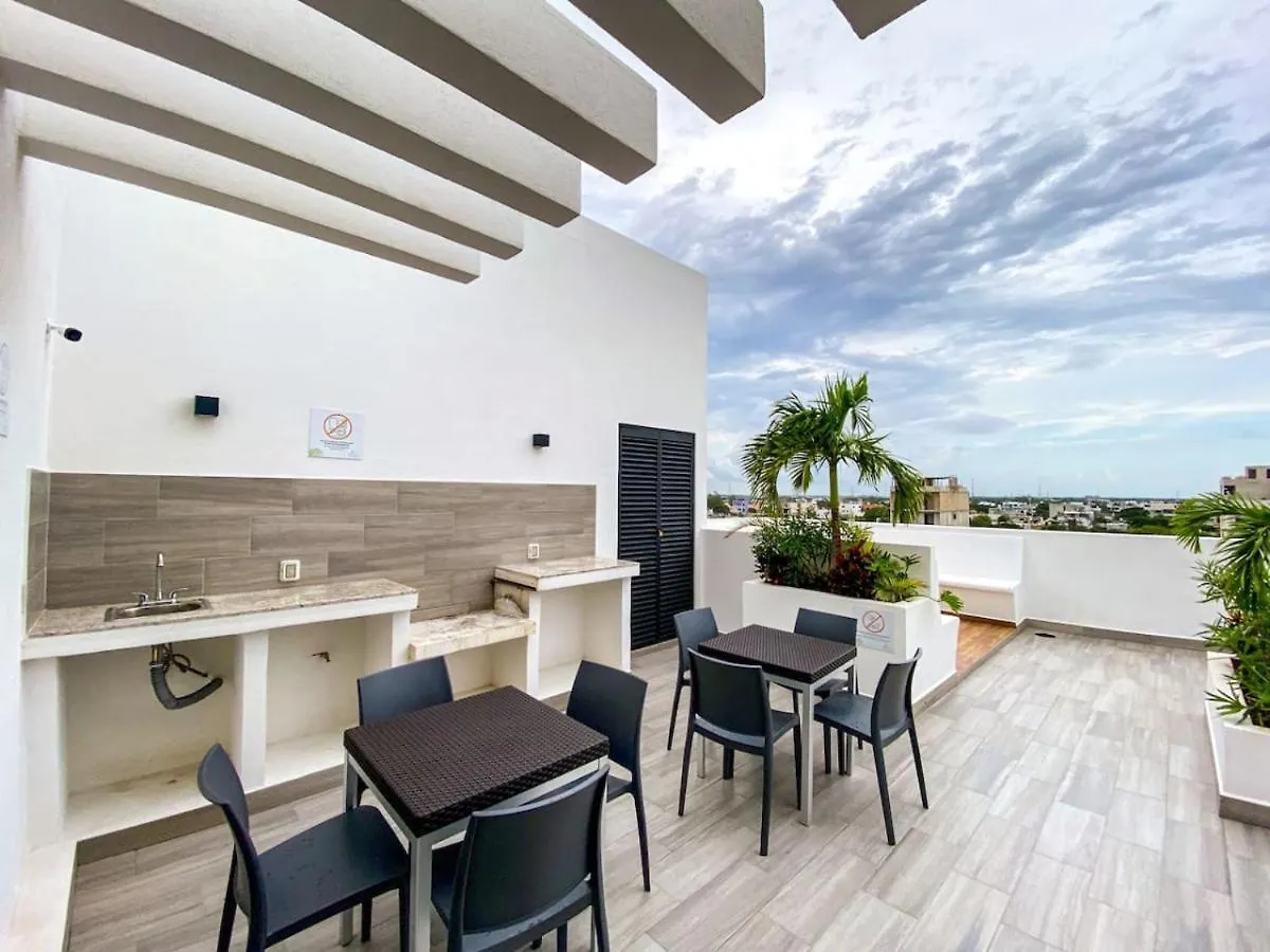Shiny Studio On 5Th Ave With Pool And Gym Steps To Beach Playa del Carmen Appartamento